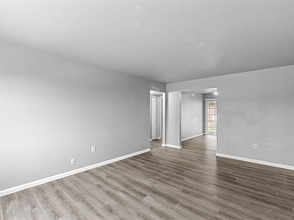 3114 Carnaby Ln Bridgeton MO Zillow