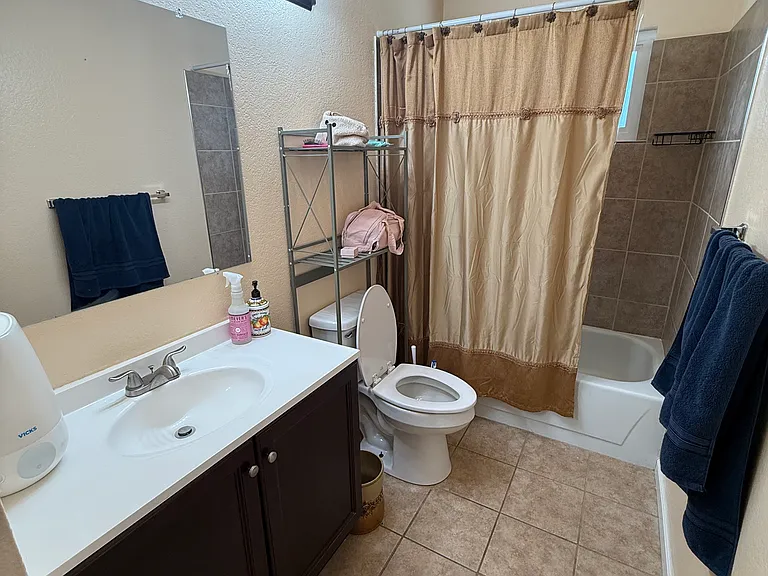 818 Portugal Way — Photo 18