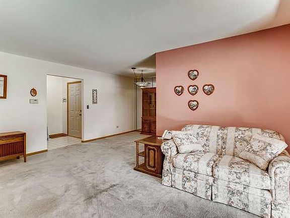 3rd image of 605 Waverly Dr Unit A