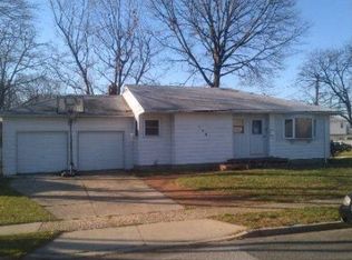 950 Dana Ave, Valley Stream, NY 11580