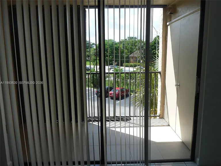 14611 N Kendall Dr #304L — Photo 14