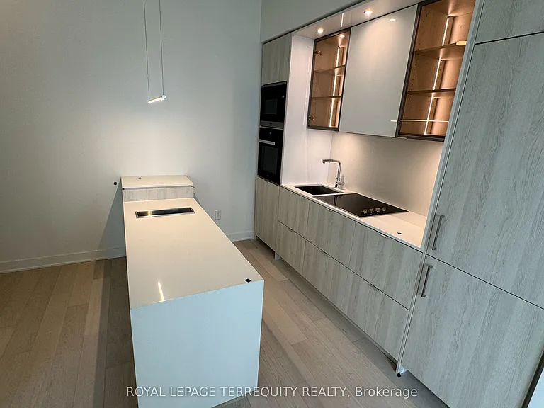 11 Yorkville Ave #4906 — Photo 9