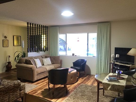 2nd image of 1622 S San Carla