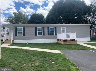 14 W Willow St, Palmyra, PA 17078