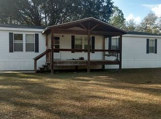 525 Auction Rd, Waynesville, GA 31566