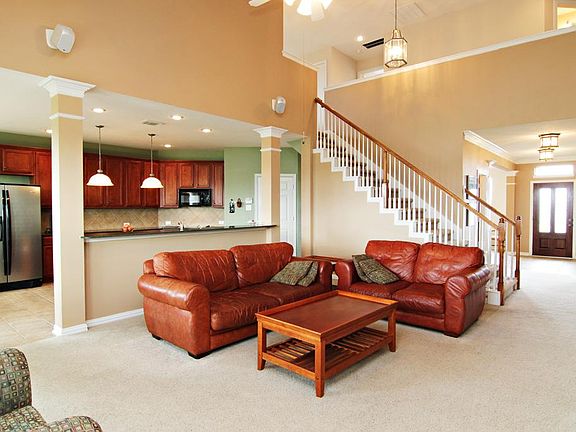 Very open floor plan is ideal for entertaining!