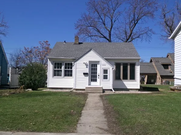 1014 Hawthorne St, Alexandria, MN 56308
