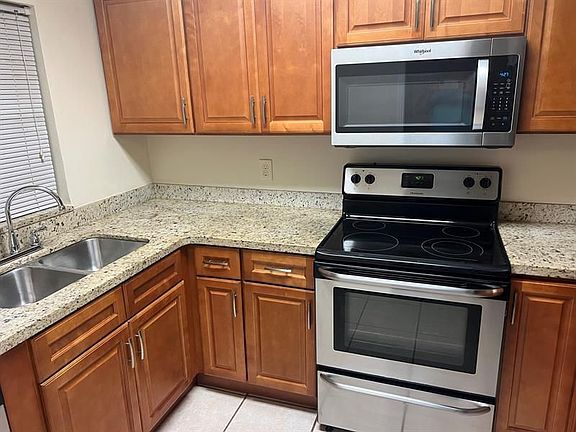 2nd image of 9411 Evergreen Pl APT 206