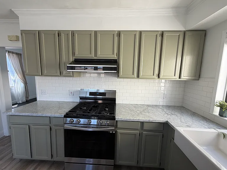 614 Jackson St — Photo 24