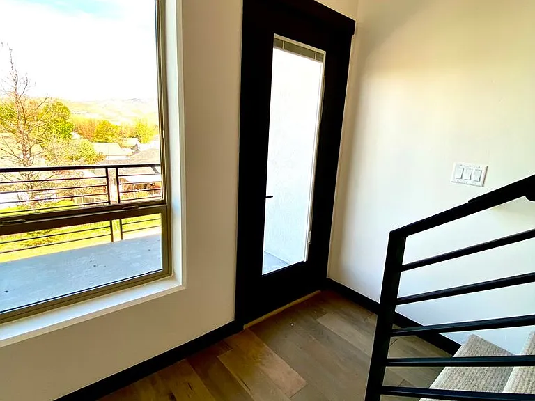 1266 E Echelon Ridge Ln — Photo 35
