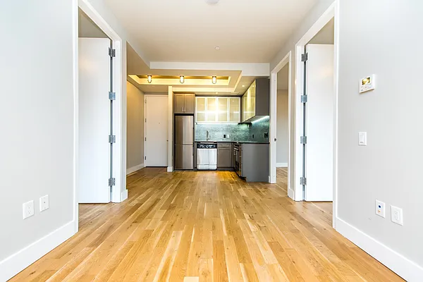 Rented by Nooklyn NYC LLC | media 52