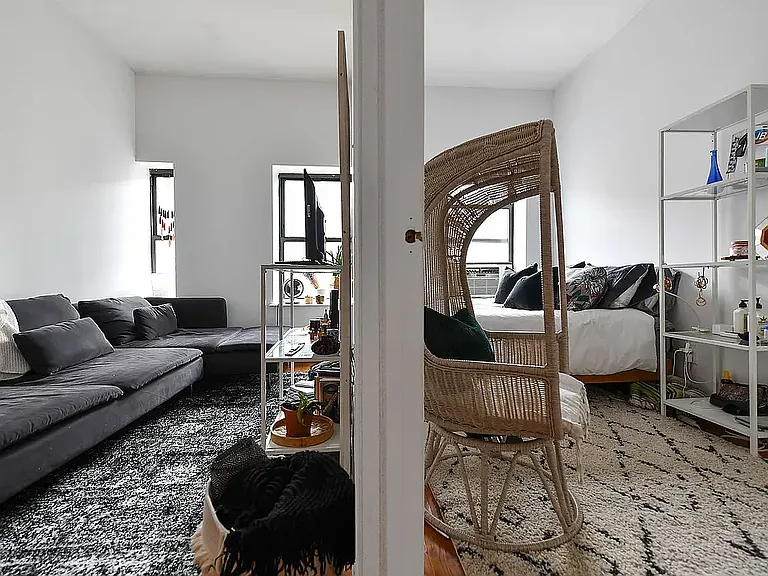 150 Orchard St #4 — Photo 3