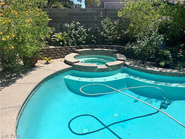 8225 Woodland Prairie Ave — Photo 9