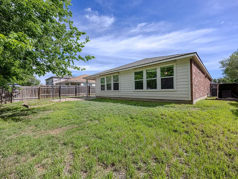 789 Kingfisher Ln — Photo 23