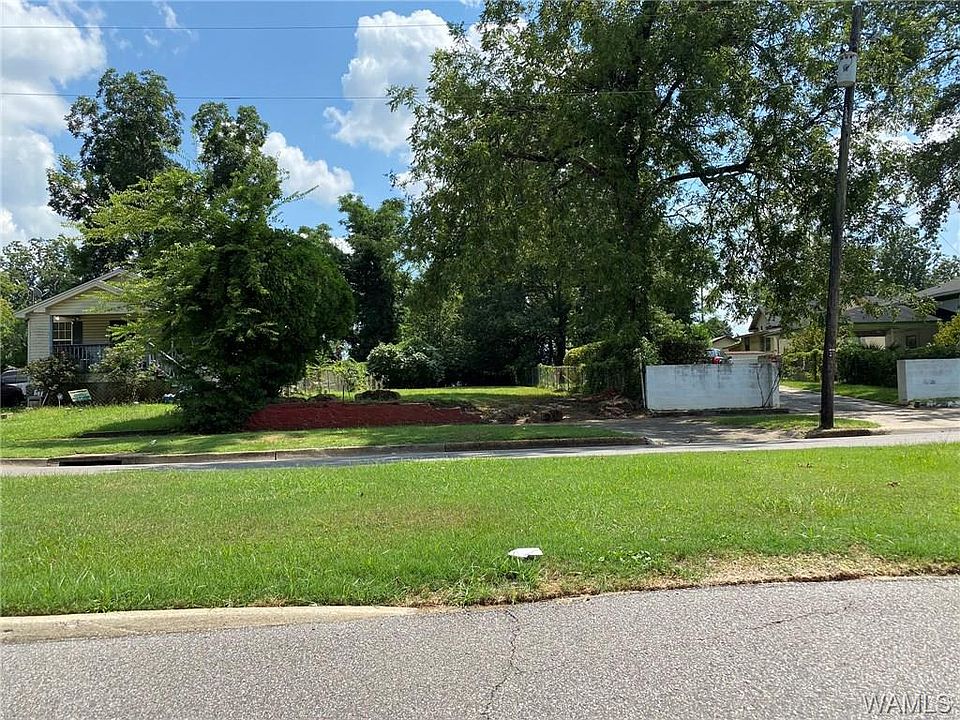 2nd image of 3019 7th St