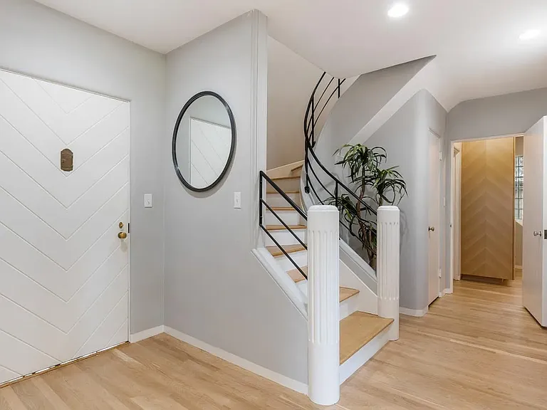 450 N California Ave — Photo 10