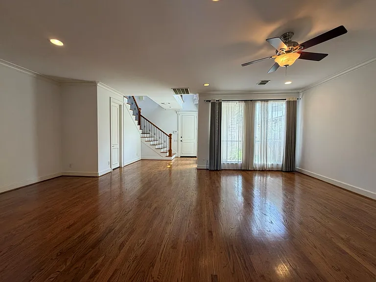 1315 Whispering Pines Dr — Photo 5
