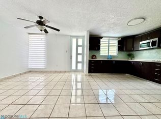 24 Urb Miraflores, Bayamon, PR 00957