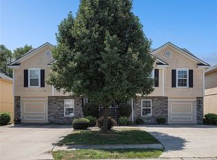 1225 NW Ashley Ln, Grain Valley, MO 64029