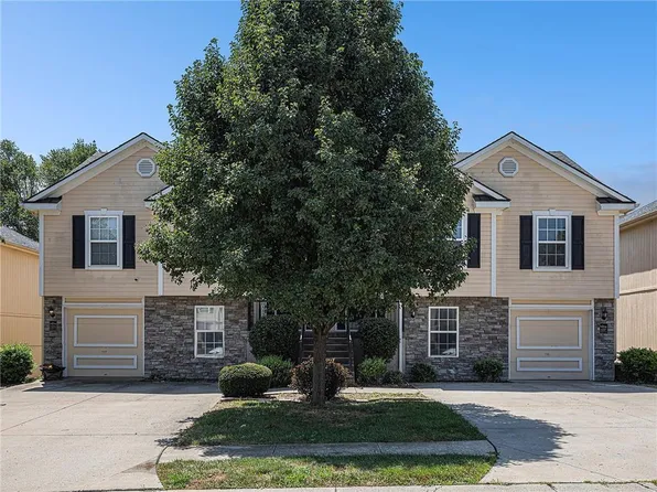 1225 NW Ashley Ln, Grain Valley, MO 64029