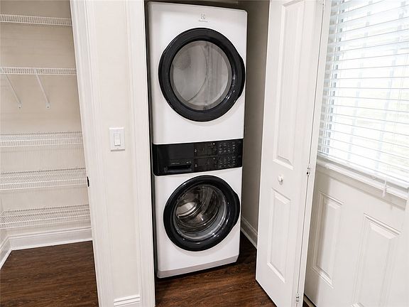 5th image of 3855 Academy Dr Unit 303