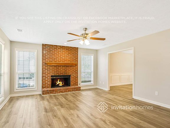 2nd image of 3272 Summit Glen Dr