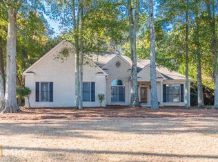 3865 Glen Ian Dr, Loganville, GA 30052