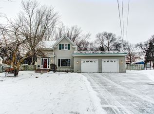 1332 4th Ave S, Stillwater, MN 55082