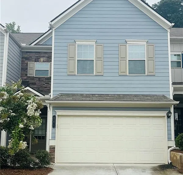 144 Madison Bnd — Photo 2