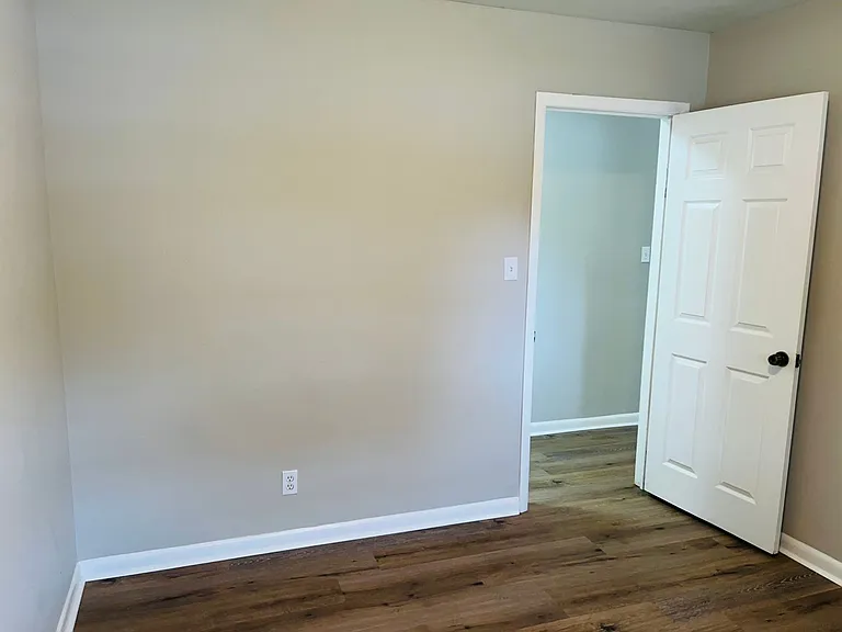 943 Parkstone Dr — Photo 24