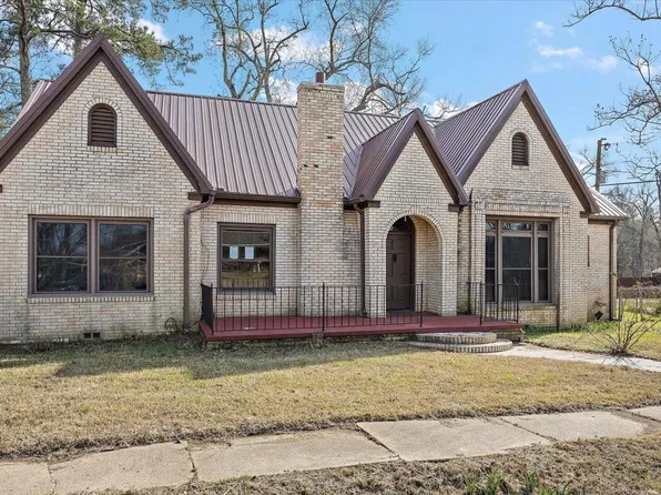 370 Austin St, Timpson, TX 75975