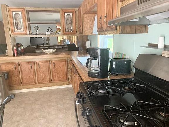 4th image of 15468 E 638th Hwy
