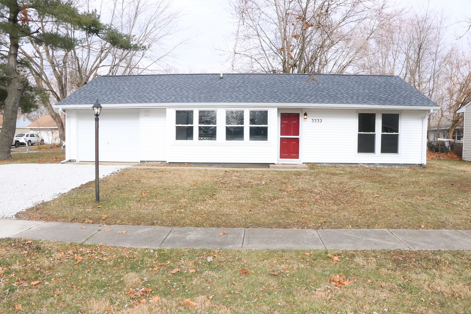 3332 Ridgewood Dr photo 1