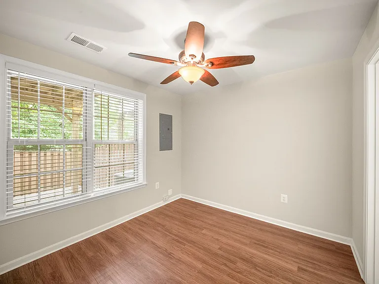 1431 Occoquan Heights Ct — Photo 44