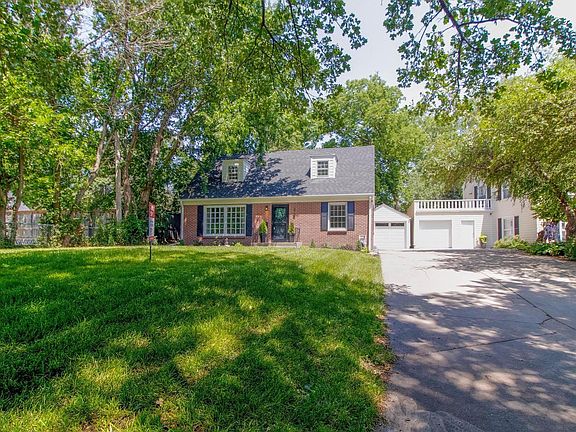 5th image of 2724 Jackson Dr