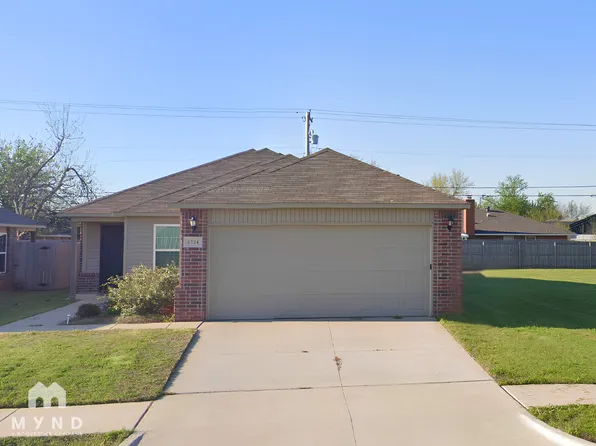 1724 Lanesboro Dr, Village, OK 73120