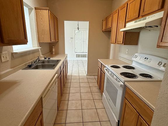 4th image of 303 Pecan Dr #A-f