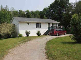 W252 Center St, Krakow, WI 54137