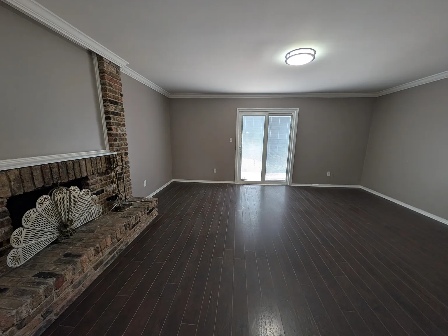 2 bed, 2.5 bath, 1520 sqft, $1,600 — Photo 2