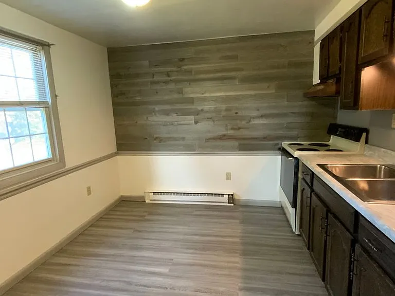 114 Millersville Rd — Photo 2