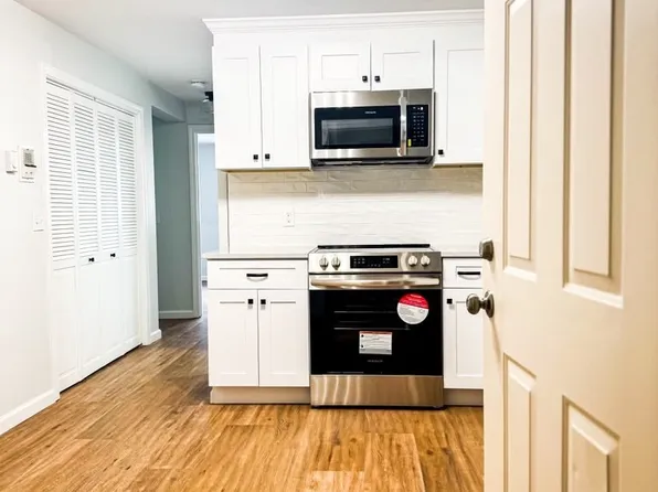 51 Alvarado Ave APT 101, Worcester, MA 01604