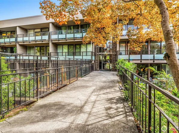 1616 41st Avenue E #301, Seattle, WA 98112