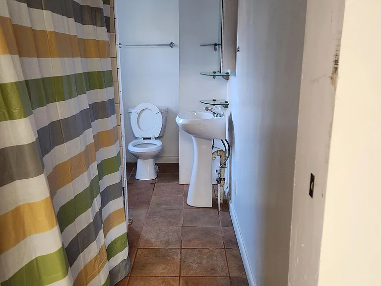 1342 Lake Ave — Photo 7