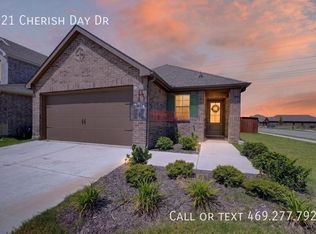 621 Cherish Day Dr, Lavon, TX 75166