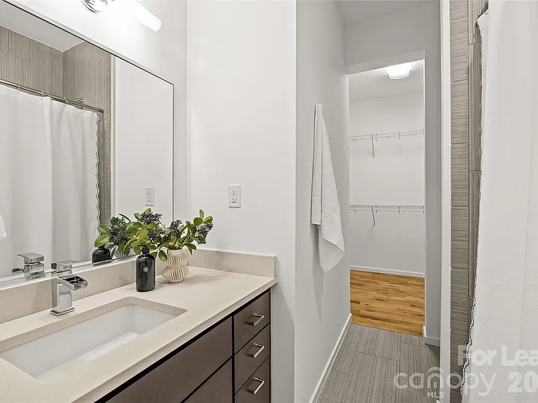 918 Greenleaf Ave — Photo 11
