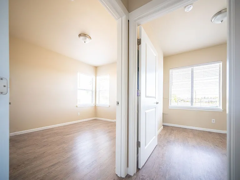 Willow Tree Place — Photo 28