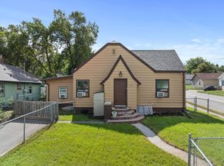 1002 Valley St, Minot, ND 58701