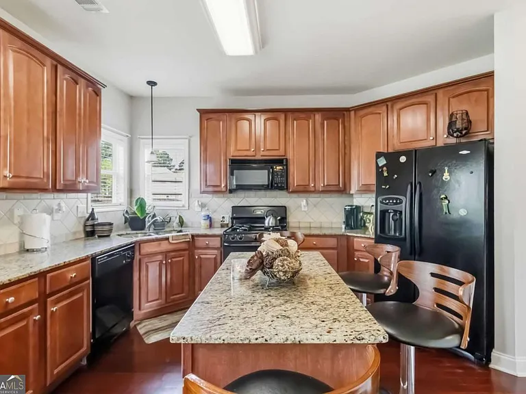 1610 Colton Landing Rd — Photo 11
