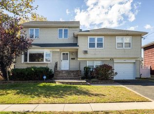 595 Church Avenue, Woodmere, NY 11598