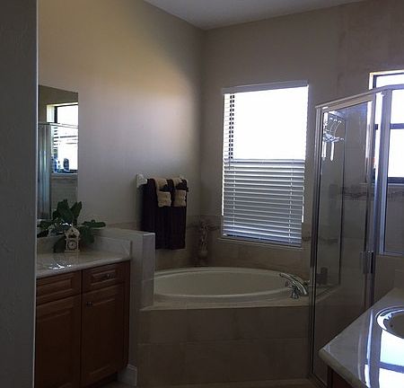 4th image of 12542 Astor Pl